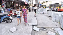 Hà Nội yêu cầu không được lát đá vỉa hè tràn lan