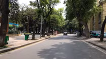 Hà Nội vận động người dân không ra khỏi nhà nếu không cần thiết