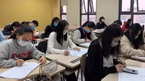Hà Nội quyết định cho học sinh, sinh viên nghỉ học đến 15/3