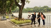 5 nơi bắt buộc phải đeo khẩu trang ở Hà Nội