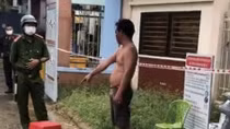Tụ tập ăn nhậu trong khu vực phong tỏa, tấn công cảnh sát