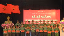 Học viện ANND trao bằng tốt nghiệp Cao cấp lý luận chính trị cho học viên khóa 2