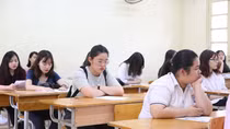 Chấm thi THPT quốc gia tại các địa phương: Có điểm 10, ít điểm liệt