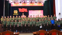 Học viện ANND đưa học viên về hỗ trợ đồng bào tại huyện Mường Lát