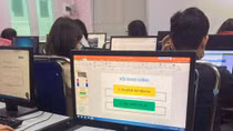 Cấm học sinh, sinh viên bình luận không phù hợp trong lớp học trực tuyến