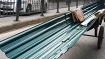 Thêm một nạn nhân bị tôn trên xe thô sơ cứa vào cổ làm tử vong