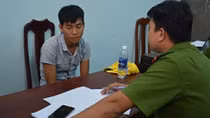Gã trai giở trò đồi bại với bé gái sau giờ tan trường