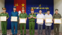 Khen thưởng cá nhân điều tra, làm rõ kẻ giết người bỏ xác ở vườn chuối