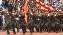 Vững vàng trên mảnh đất địa đầu anh hùng	