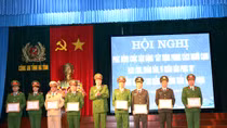 Công an tỉnh Hà Tĩnh khen thưởng các tập thể, cá nhân lập công xuất sắc