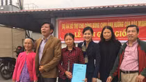 Trao tặng con giống đến nông dân khó khăn xã Giao Phong