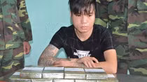 Đem 9 bánh heroin vượt sông sang Trung Quốc thì bị bắt