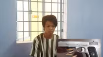 Bắt nhóm đối tượng mang súng đi giải quyết mâu thuẫn