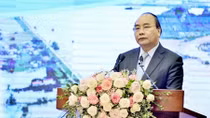Thủ tướng Nguyễn Xuân Phúc: "Chống bão lũ phải sát dân thay vì chỉ a lô nói miệng"