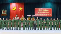 Trường Trung cấp CSND VI trao bằng tốt nghiệp cho 460 học viên