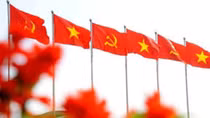 “Tự diễn biến”, “tự chuyển hóa” trực tiếp đe dọa đến vai trò lãnh đạo của Đảng đối với Nhà nước và xã hội