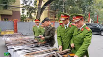 Quốc hội thảo luận về dự án Luật quản lý, sử dụng vũ khí, vật liệu nổ và công cụ hỗ trợ