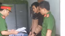 Bắt tạm giam kẻ chém nữ trạm trưởng y tế xã