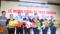Tập đoàn Mường Thanh tặng quà xạ thủ Hoàng Xuân Vinh