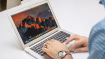 Apple sắp trình làng Macbook Air màn hình Retina 13.3 inch