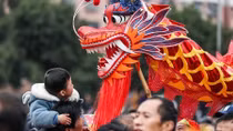 Người dân Trung Quốc nô nức đón Tết Nguyên tiêu