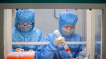 Trung Quốc sẽ trừng phạt các quan chức thiếu trách nhiệm trong chống virus Corona