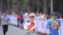 Những bóng hồng khoe sắc trên đường chạy Kizuna Ekiden 2019