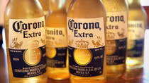 Mexico cho ngừng sản xuất bia Corona vì dịch COVID-19