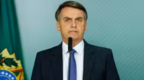 Tổng thống Brazil phải nhập viện vì ngã đập đầu