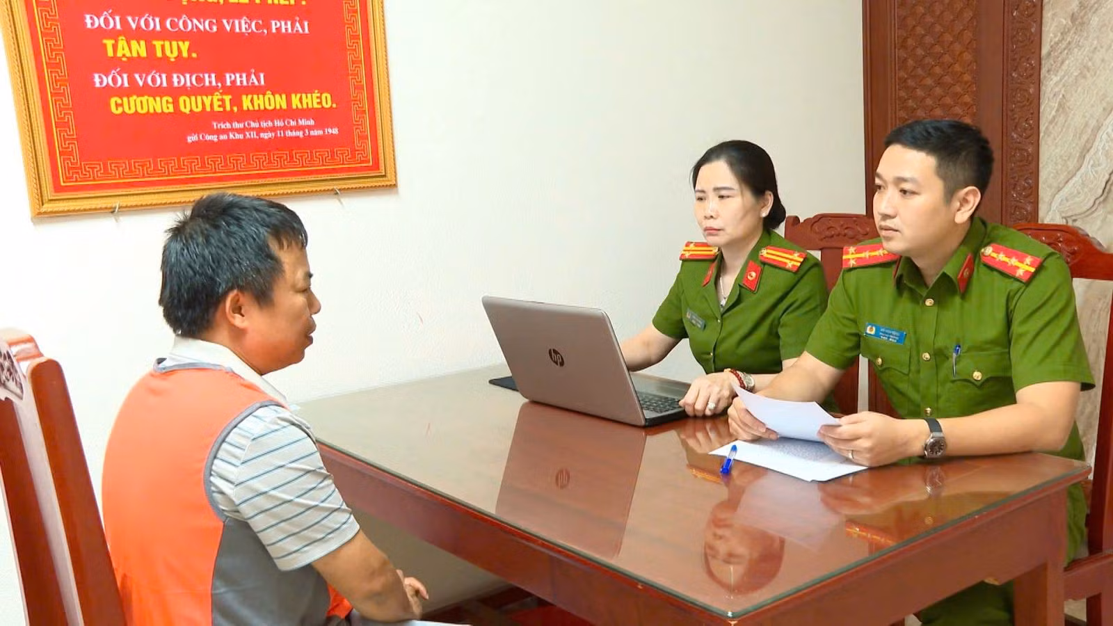 gen-h-12121.jpg