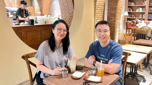 Bật mạng lên! Gặp các chú công an “chill” phết!