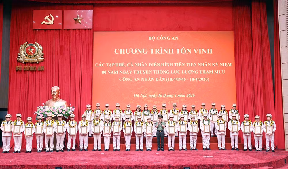 Phát huy truyền thống vẻ vang, lực lượng tham mưu Công an nhân dân phấn đấu hoàn thành xuất sắc nhiệm vụ -0