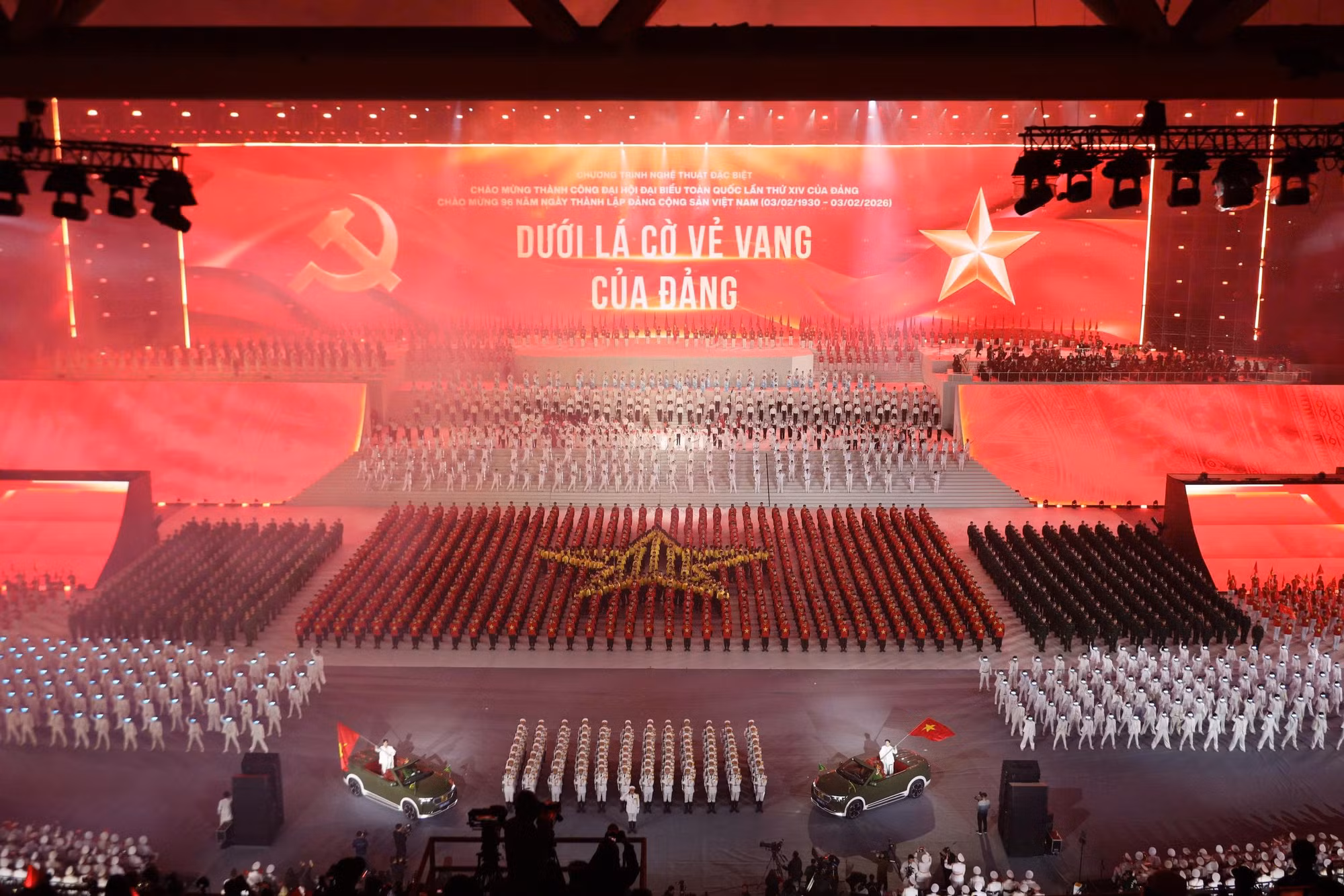Những hình ảnh ấn tượng của CAND trong chương trình nghệ thuật chào mừng thành công Đại hội Đảng -0