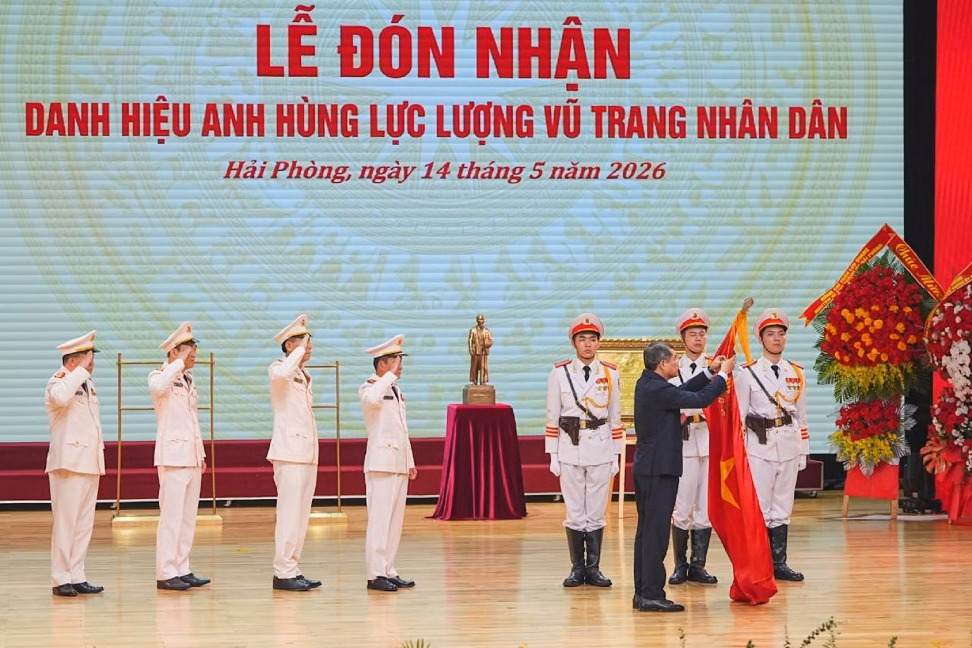 Công an thành phố Hải Phòng đón nhận danh hiệu Anh hùng lực lượng vũ trang nhân dân -0