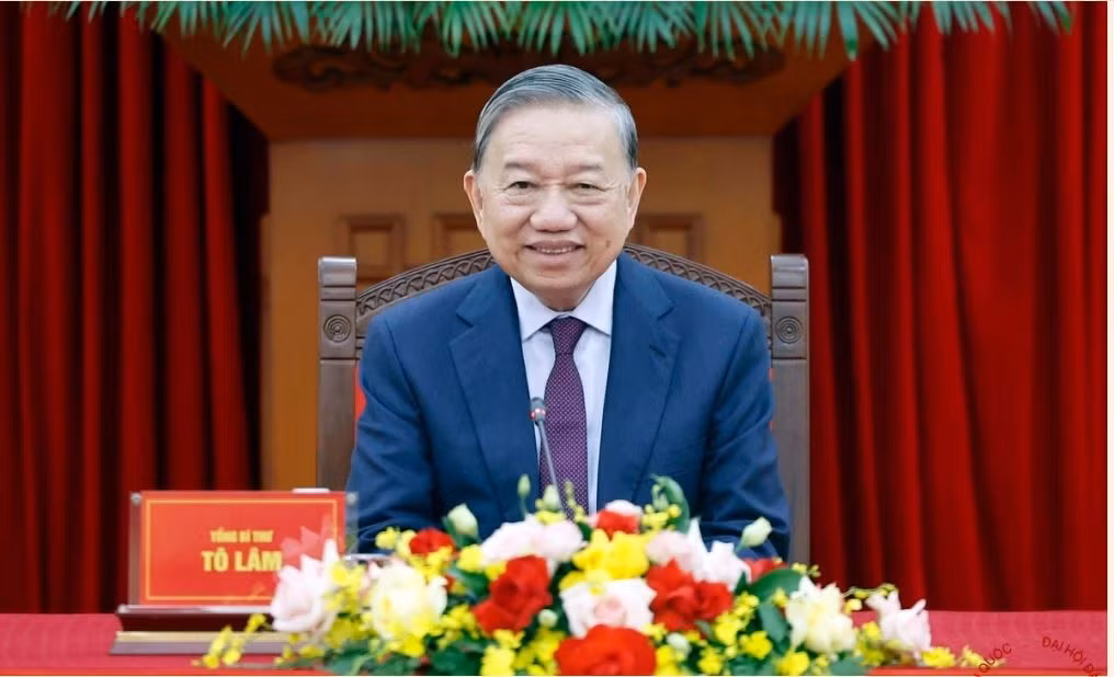 Vững bước dưới cờ Đảng -0