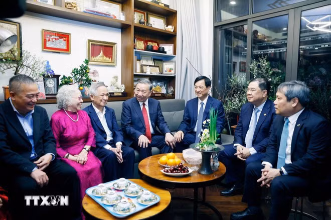 Tổng Bí thư Tô Lâm thăm, chúc Tết Đảng bộ, chính quyền, nhân dân Thủ đô Hà Nội -0