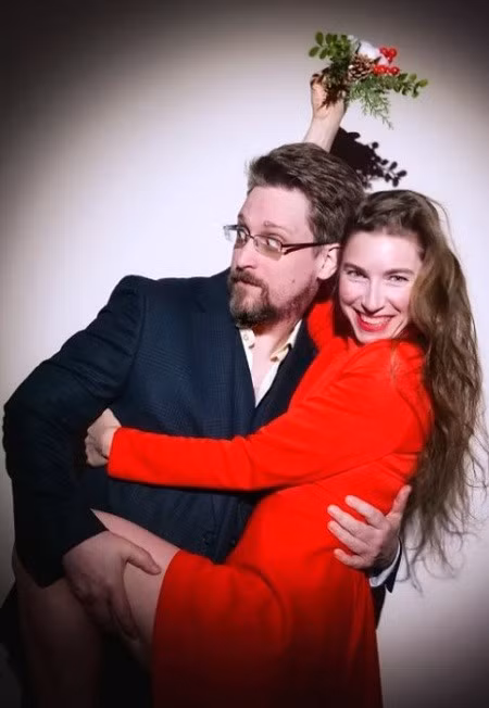 4-snowden-va-lindsay-mills.jpg