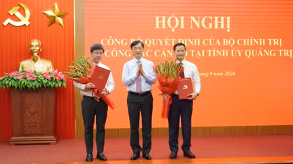 Công bố các quyết định của Bộ Chính trị về công tác cán bộ tại Quảng Trị