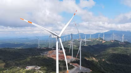 Tháo gỡ điểm nghẽn để phát triển trung tâm năng lượng miền Trung