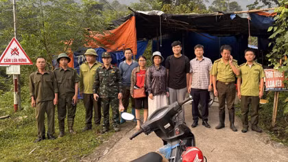 Công an xã xuyên đêm, xuyên rừng tìm người đàn ông đi lạc