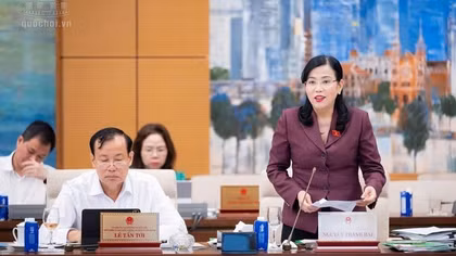 Có hiện tượng gom, nâng giá, trục lợi... sách giáo khoa