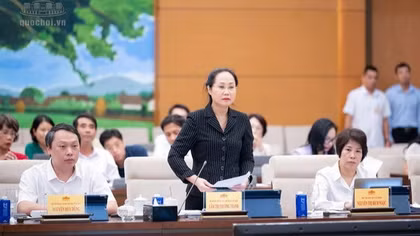 Phát triển công nghiệp văn hoá, bảo vệ nhà sản xuất nội dung trong nước