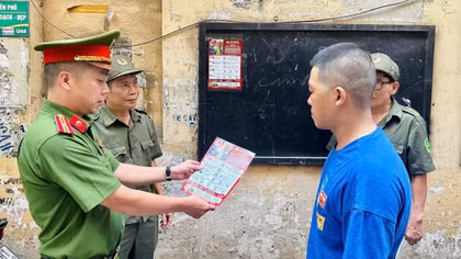 Công an phường Láng: Những tờ thông báo giúp gần dân hơn