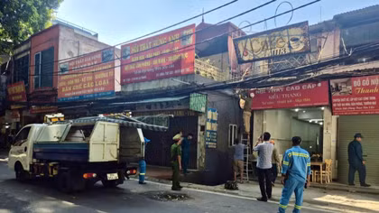Siết chặt xử lý quảng cáo, rao vặt trái phép, bảo đảm trật tự đô thị