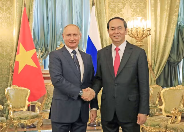 Chủ tịch nước Trần Đại Quang và Tổng thống Nga Vladimir Putin trong chuyến thăm cấp Nhà nước của Chủ tịch nước Trần Đại Quang đến Nga năm 2017.