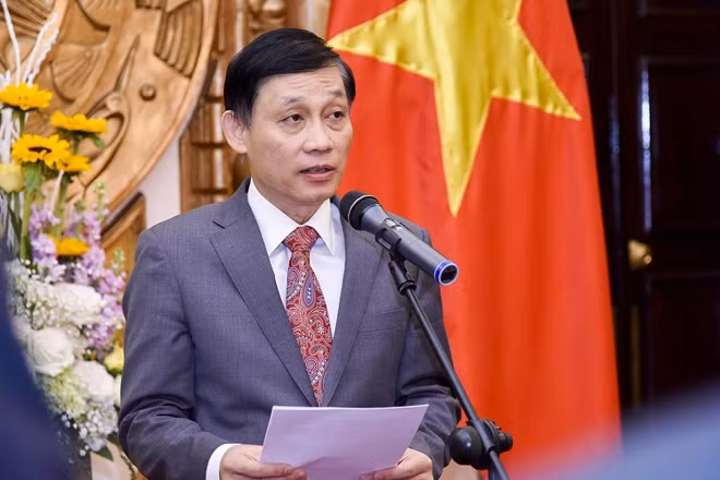 Thứ trưởng Bộ Ngoại giao Lê Hoài Trung.