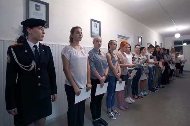 Lần đầu tiên trong lịch sử hiện đại, Trường Hàng không Quân sự Cấp cao Krasnodar của Nga sẽ tiến hành tuyển nữ sinh để đào tạo họ trở thành những nữ phi công quân sự.