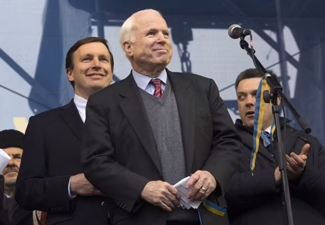 Thượng nghị sĩ John McCain là một trong những chính trị gia Mỹ luôn duy trì thái độ không vừa lòng với Nga.