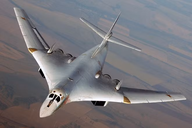 Một chiếc Tu-160 của Không quân Nga. Ảnh: ITN
