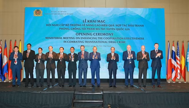 Phó Thủ tướng Thường trực Chính phủ Trương Hoà Bình, Bộ trưởng Tô Lâm cùng các trưởng đoàn, Bộ trưởng các nước, đối tác dự Hội nghị.